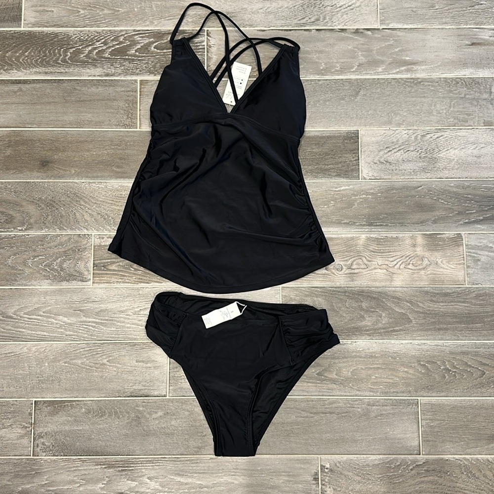 Cupshe Black Plunging Tankini Top & Standard Bottoms Set